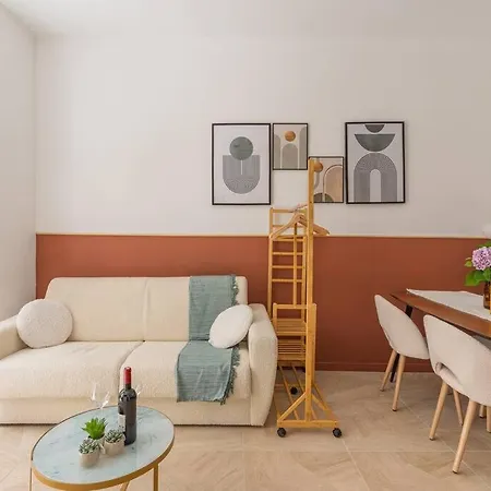 New - Cozy - 4pp * Paris